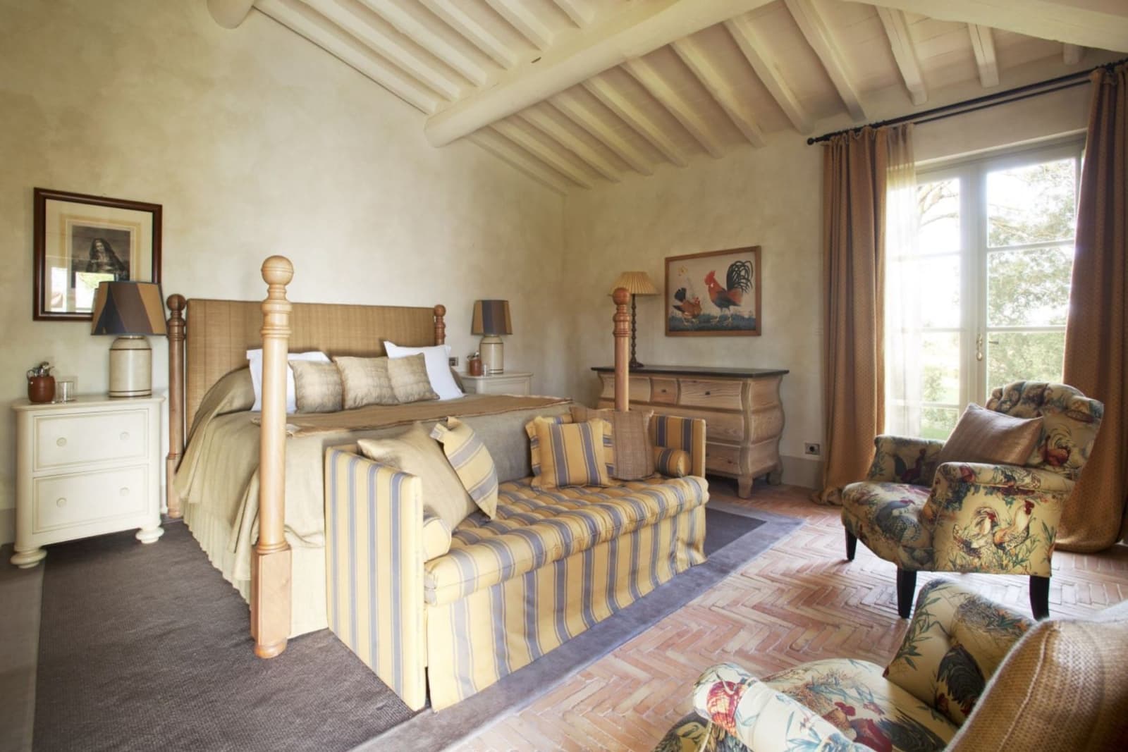 Villa Biondi in Castiglion del Bosco, Tuscany, photograph 17 of 20