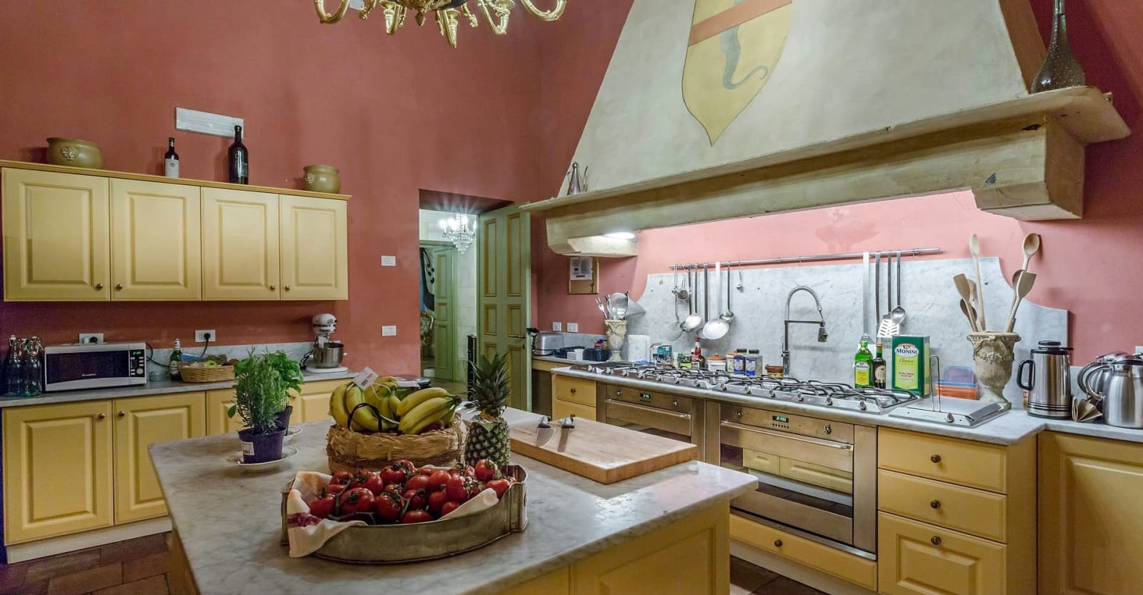 Villa Controni in Lucca & Garfagnana, Tuscany, photograph 14 of 25