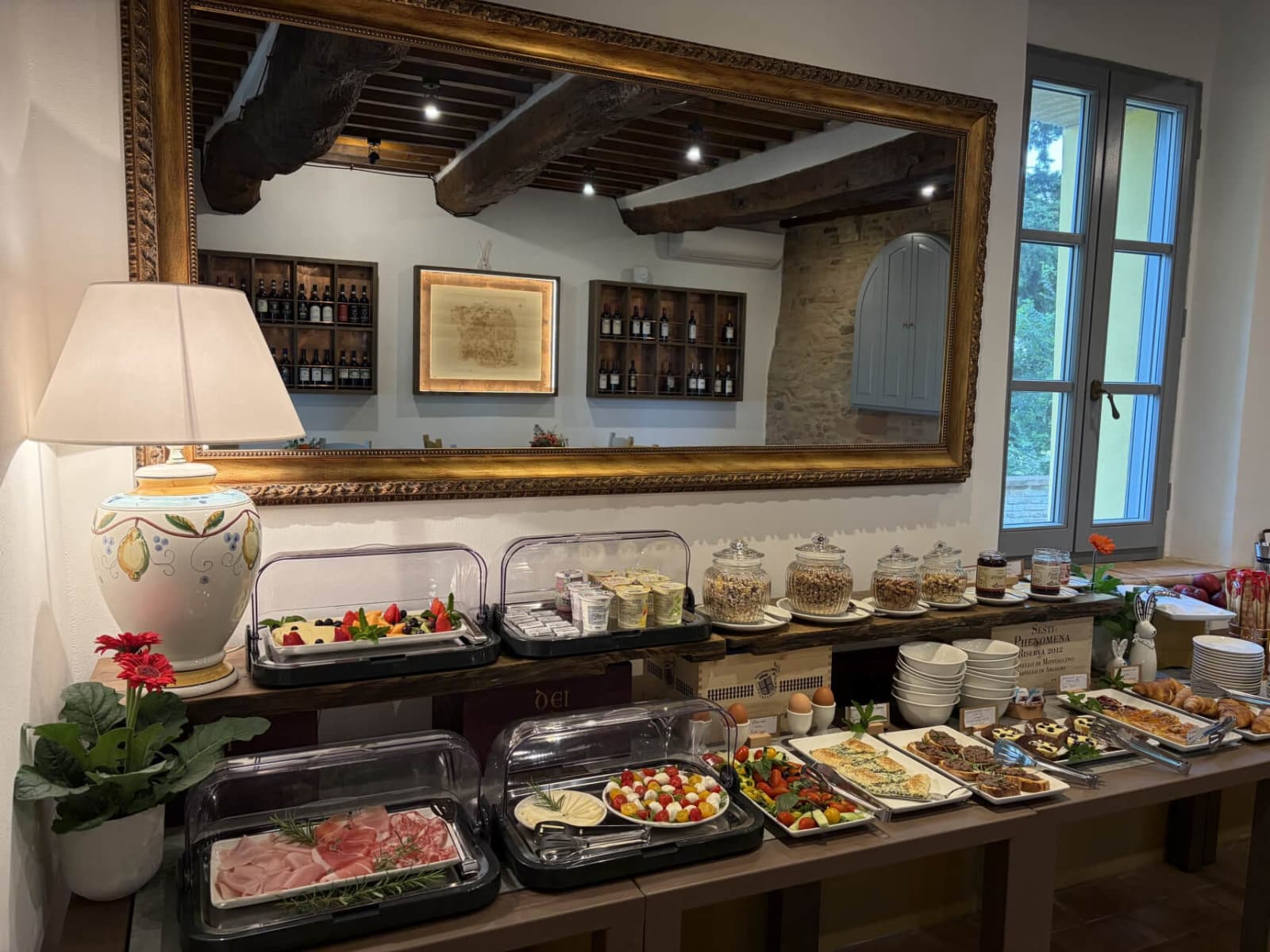 Villa Poggio d'Oro — the breakfast spread in the lounge
