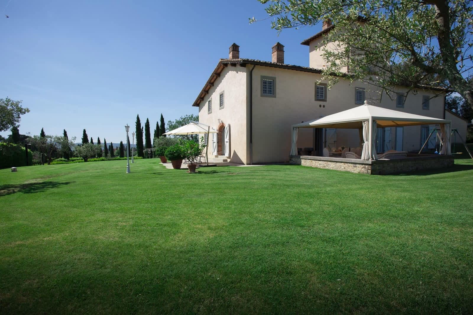 Villa Fornacella — the villa and its garden