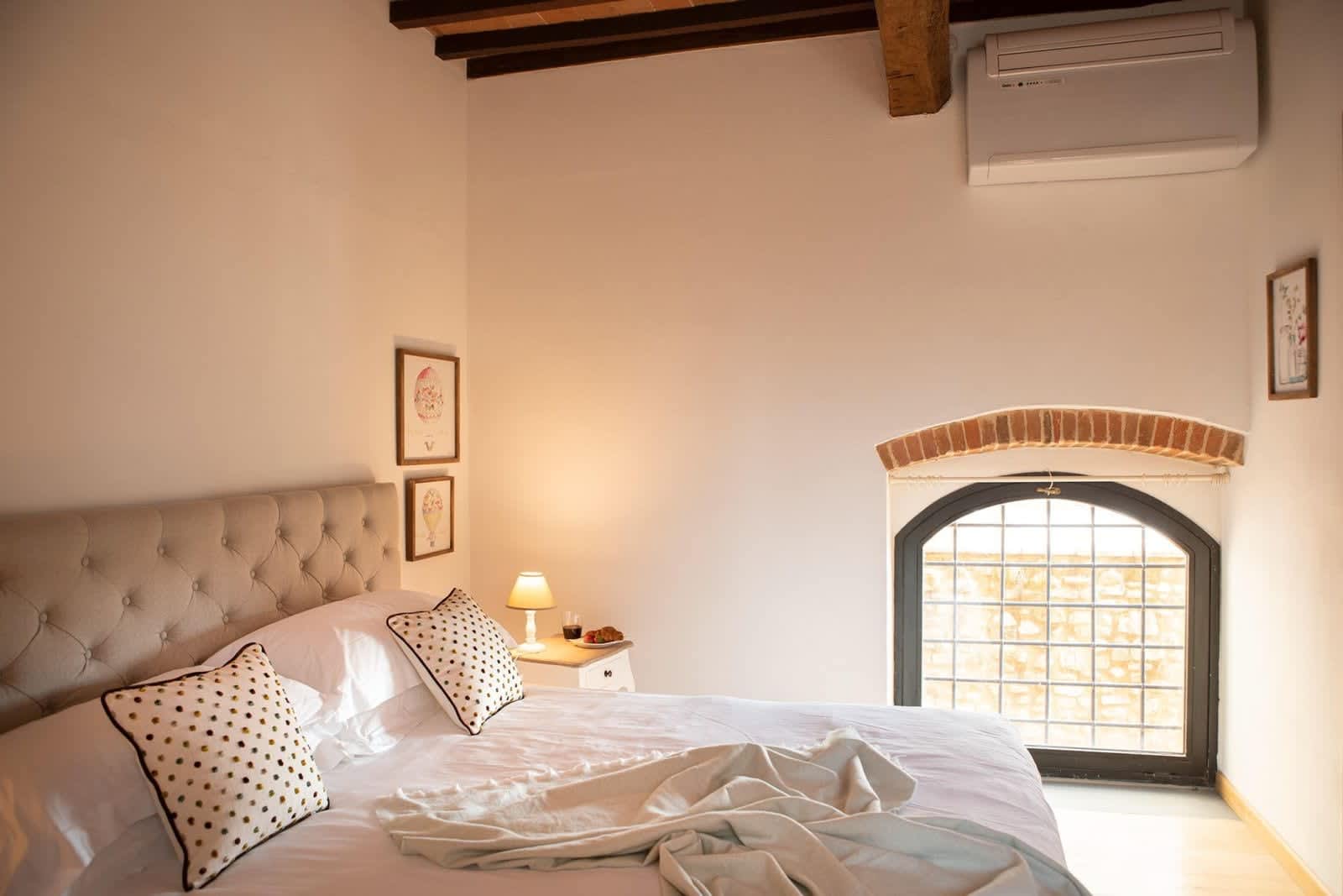 Podere Pianoro — the Viola bedroom