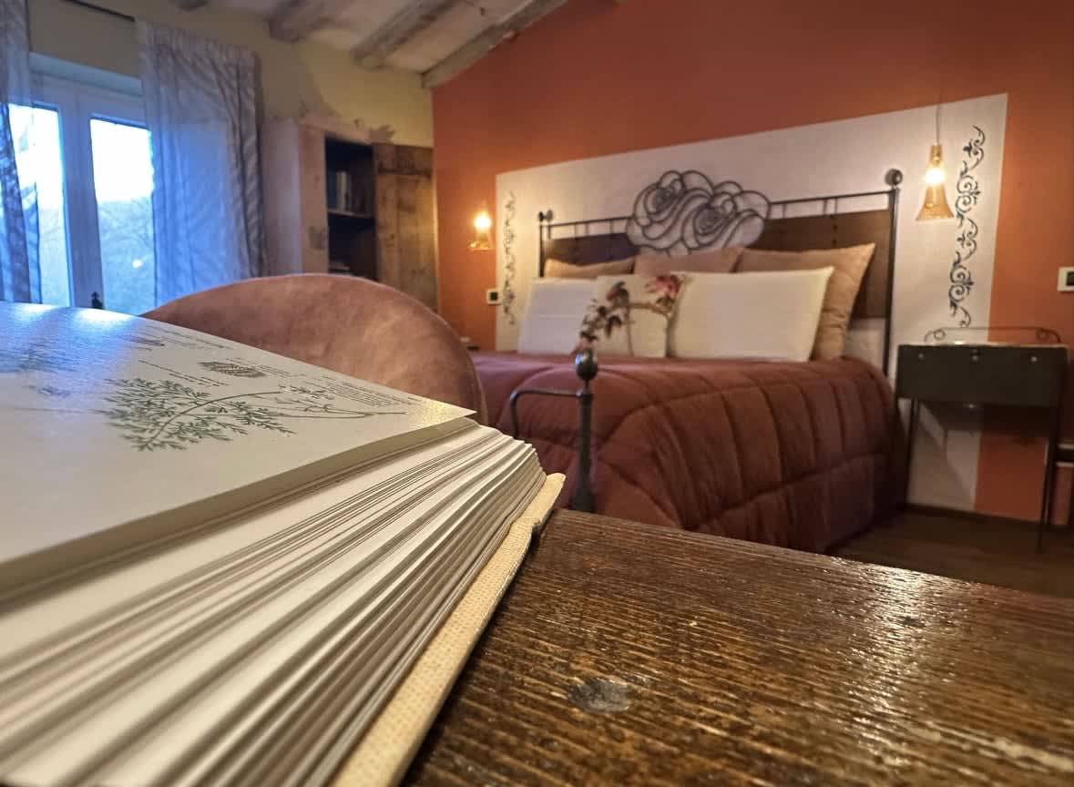 Villa Vetrichina — a ground-floor double room