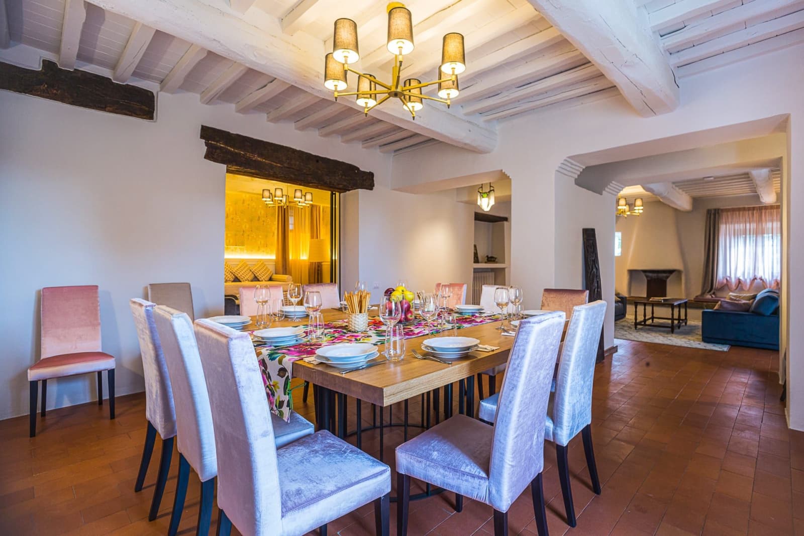 Casa dell'Erta — the dining table set for a dinner