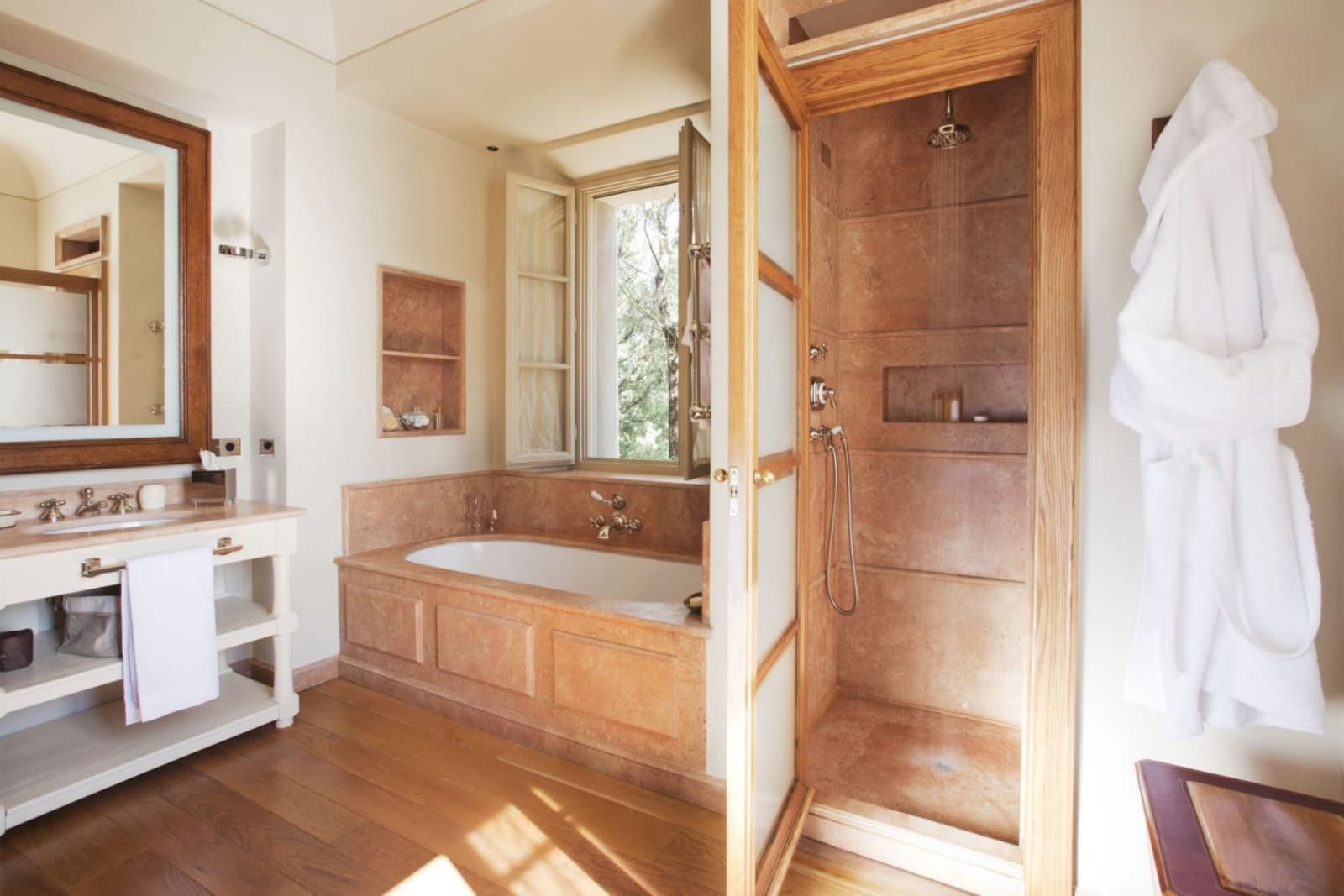 Villa Chiusa in Castiglion del Bosco, Tuscany, photograph 16 of 16