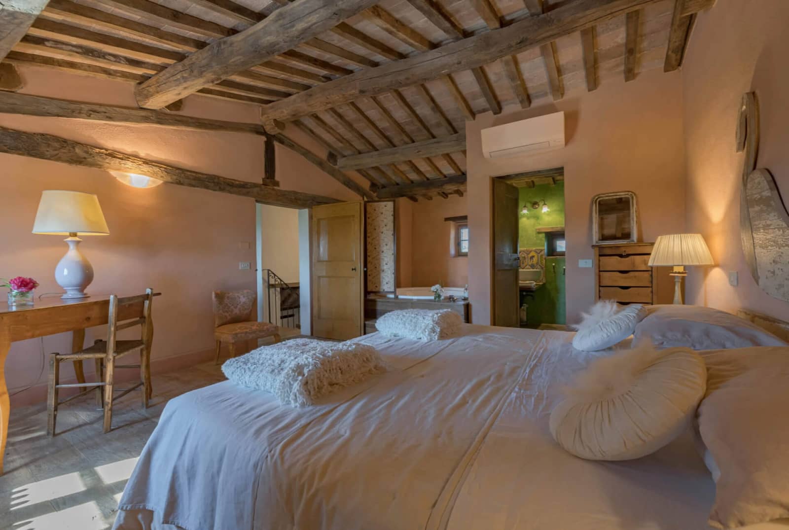 Villa delle Sorelle — a beamed double bedroom