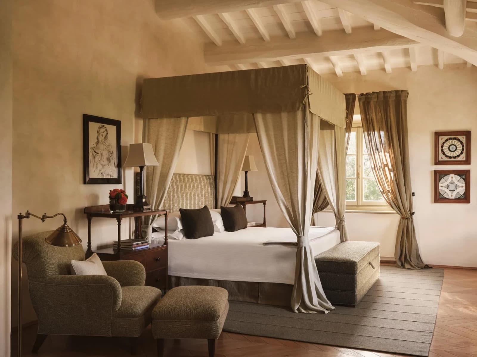 Villa Biondi in Castiglion del Bosco, Tuscany, photograph 6 of 20