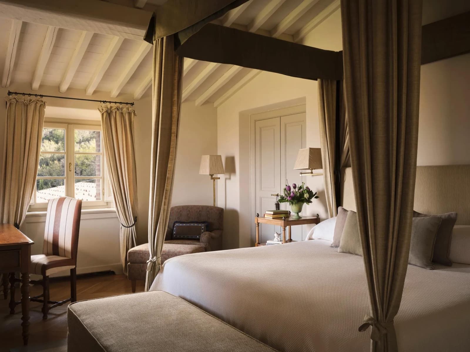 Villa Agresto in Castiglion del Bosco, Tuscany, photograph 4 of 6