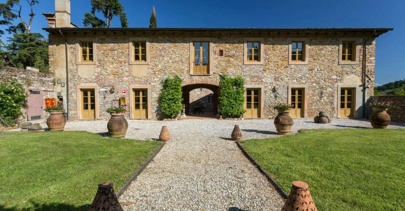Borgo Bernardini in Lucca & Garfagnana, Tuscany, photograph 6 of 25