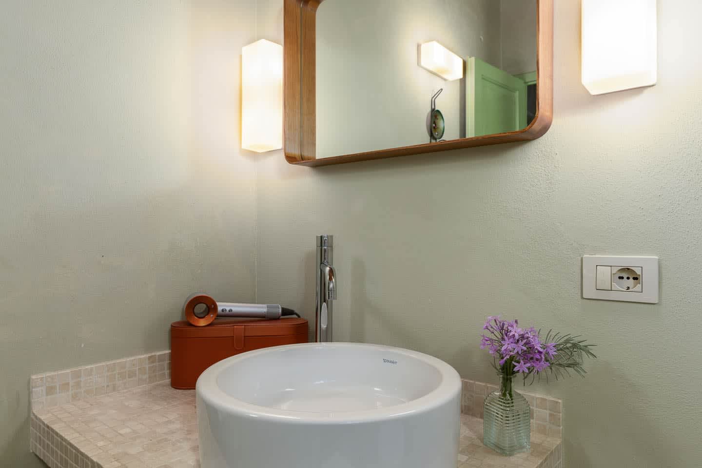 Casale Olivaio — a bath