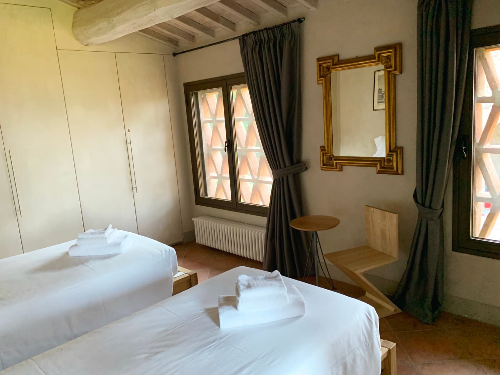 Casale Olivaio — a bedroom