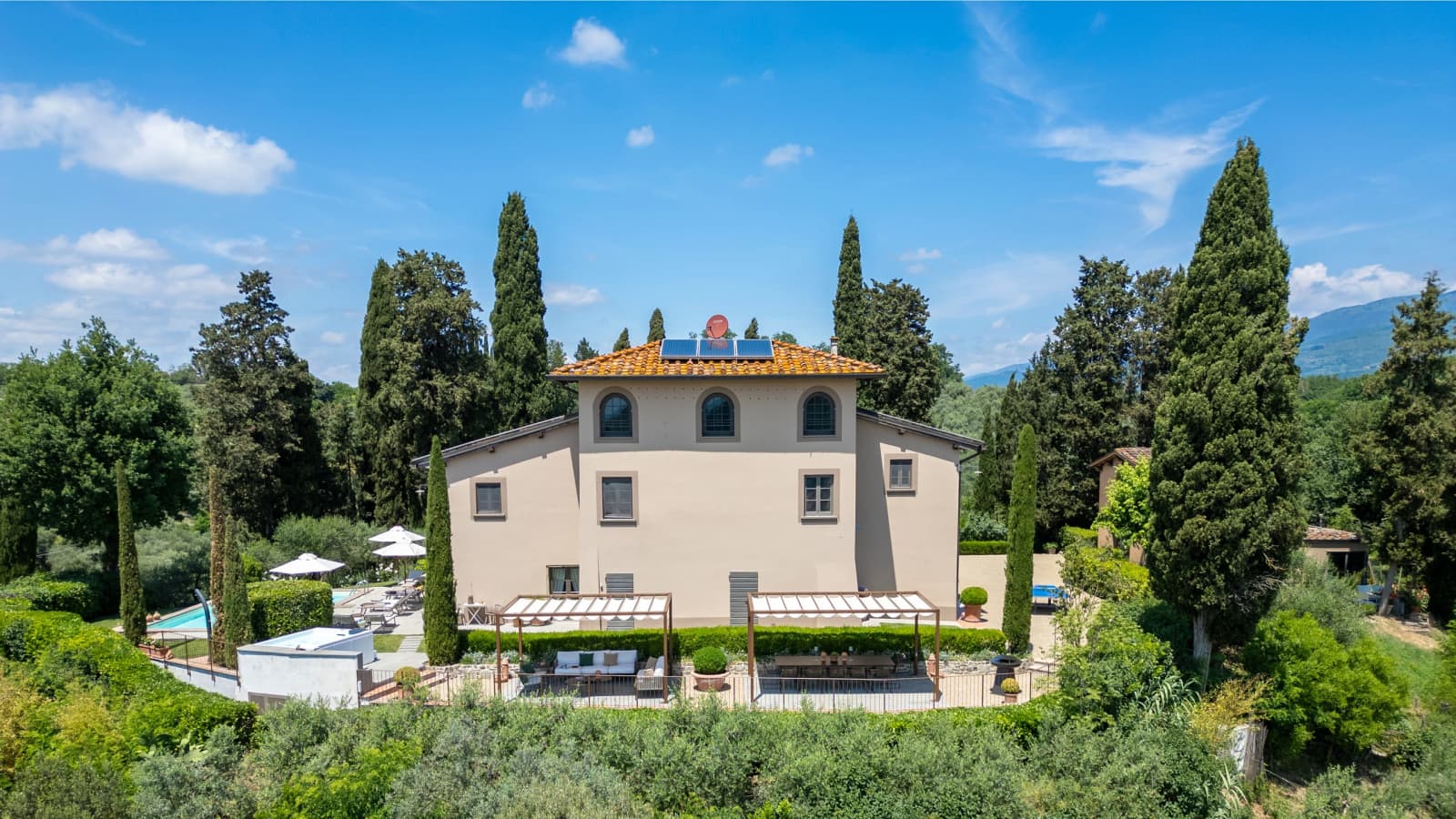 Villa Il Colto — the villa among cypresses