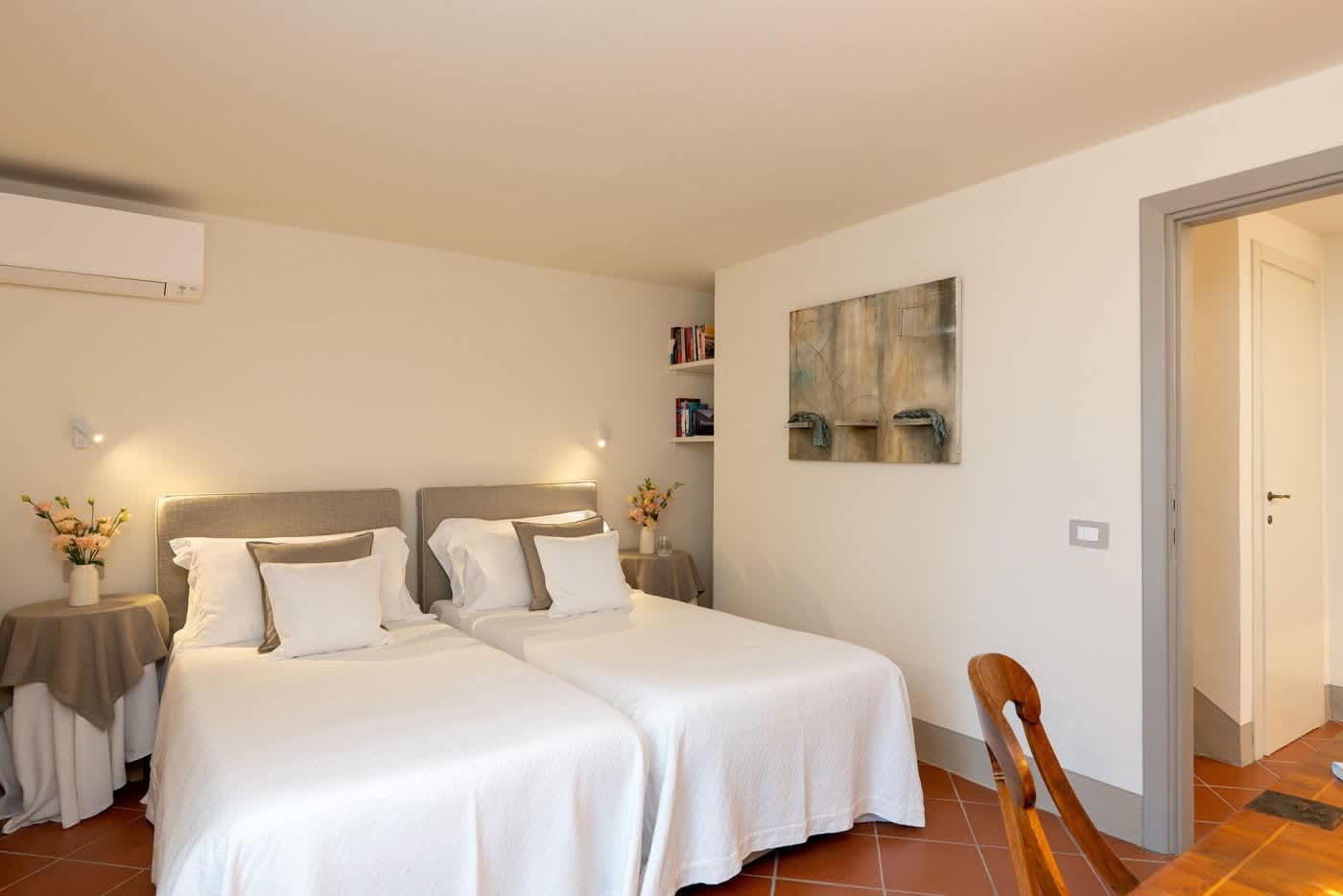 Casa Lilia — a twin bedroom