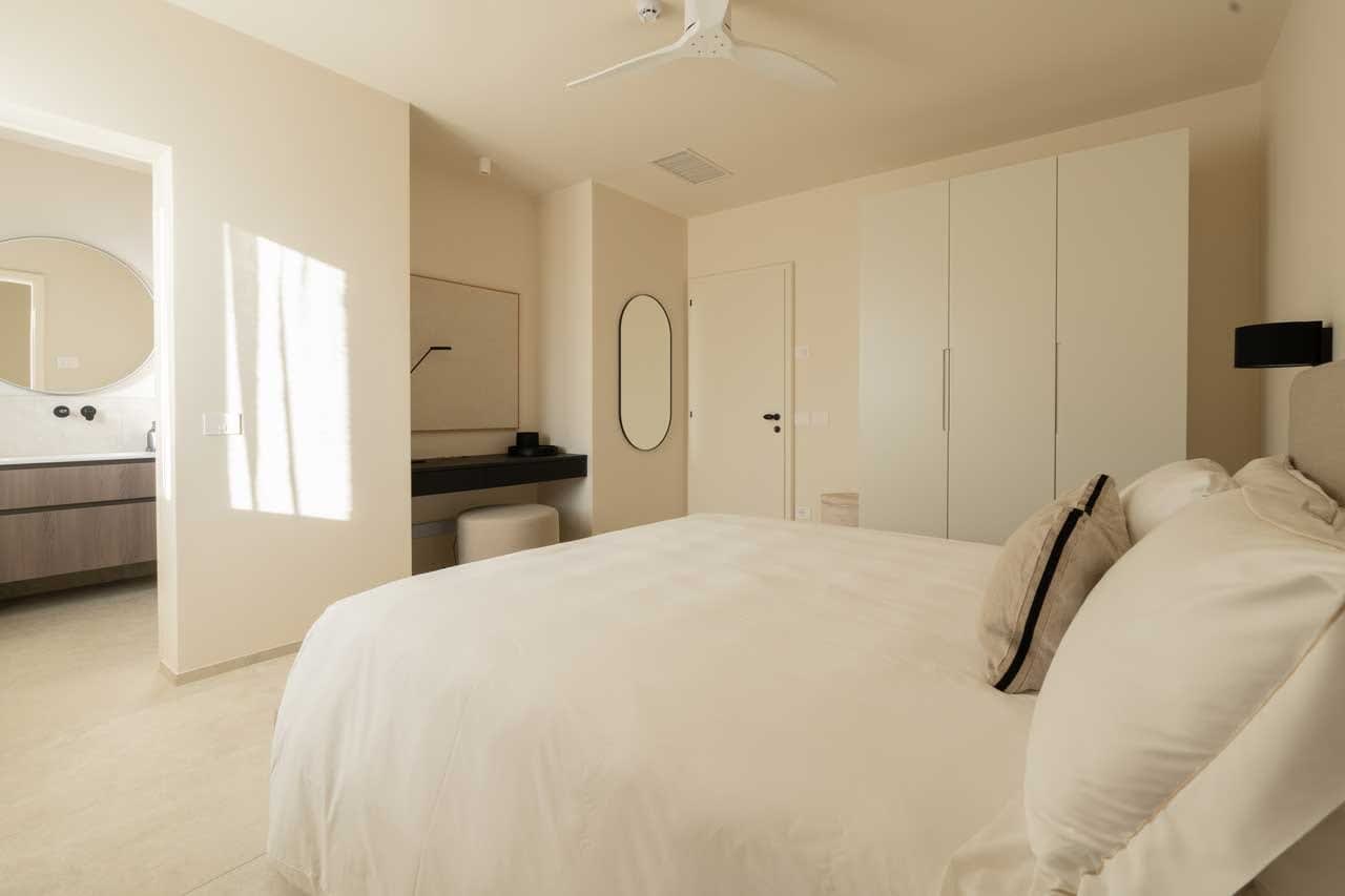 Tenuta Belvedere Estate: Tenuta Belvedere — a Suite Sole bedroom