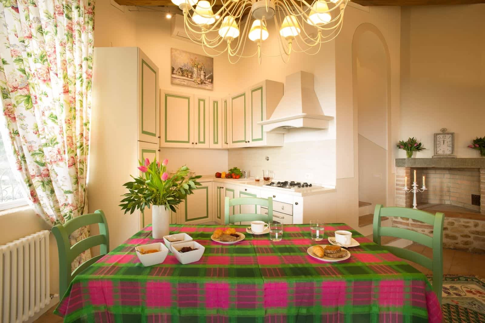 Villa Fornacella — the guest house dining table