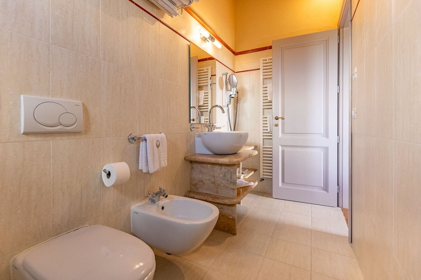 Tenuta La Barricaia — an en-suite bathroom