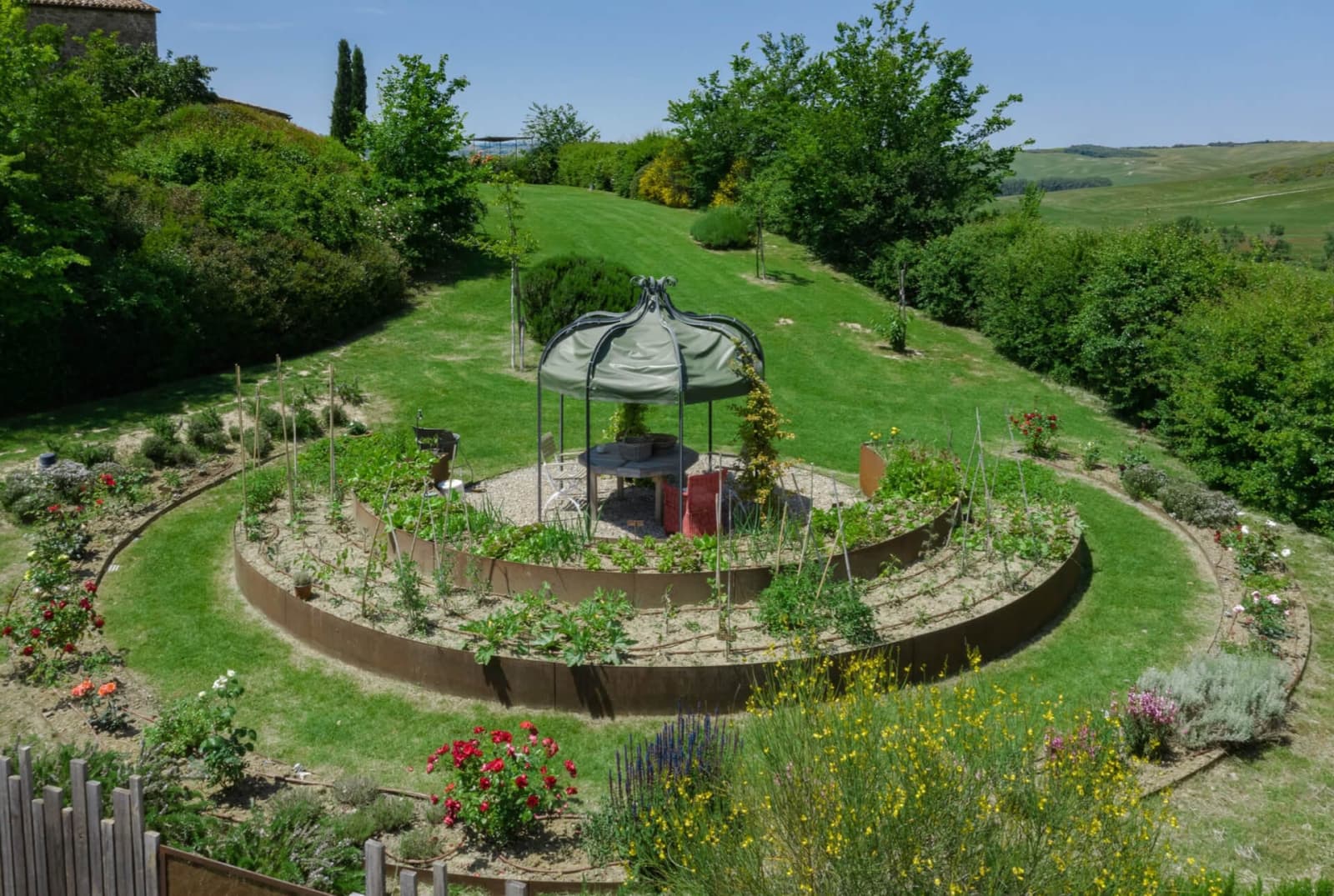 Villa delle Sorelle — the vegetable garden laid out in semicircles
