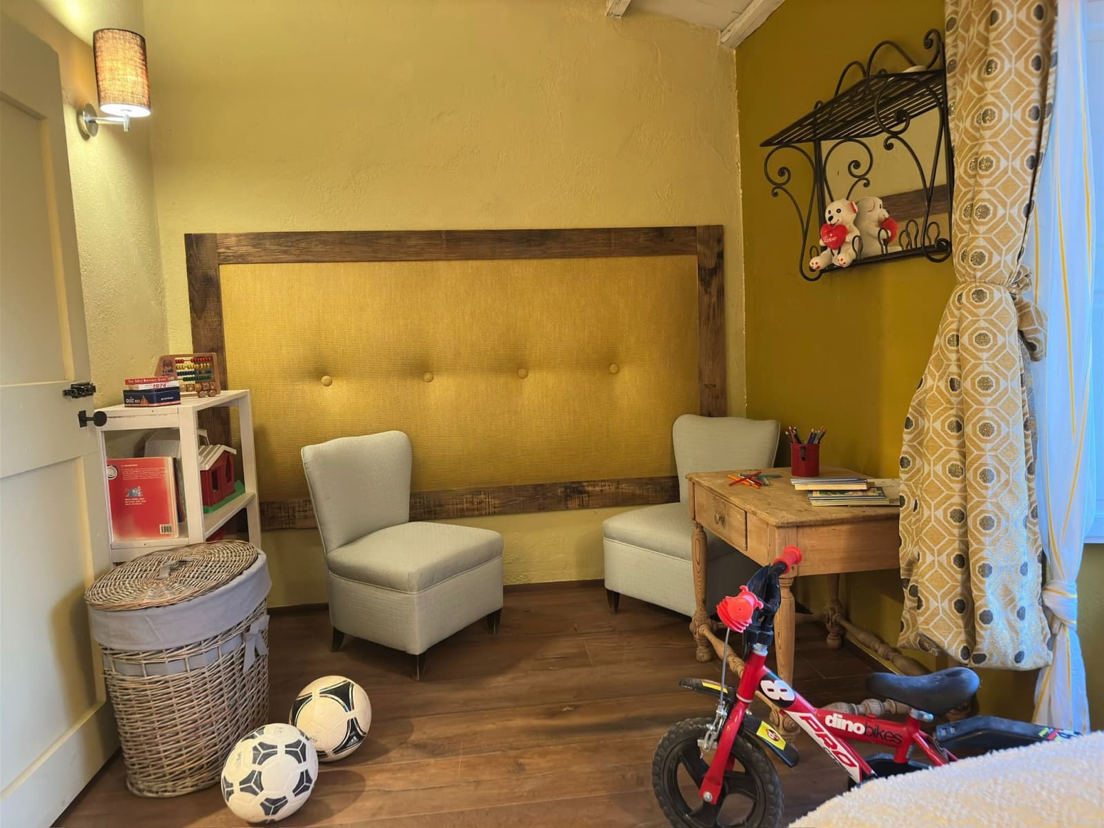 Villa Vetrichina — the children's room