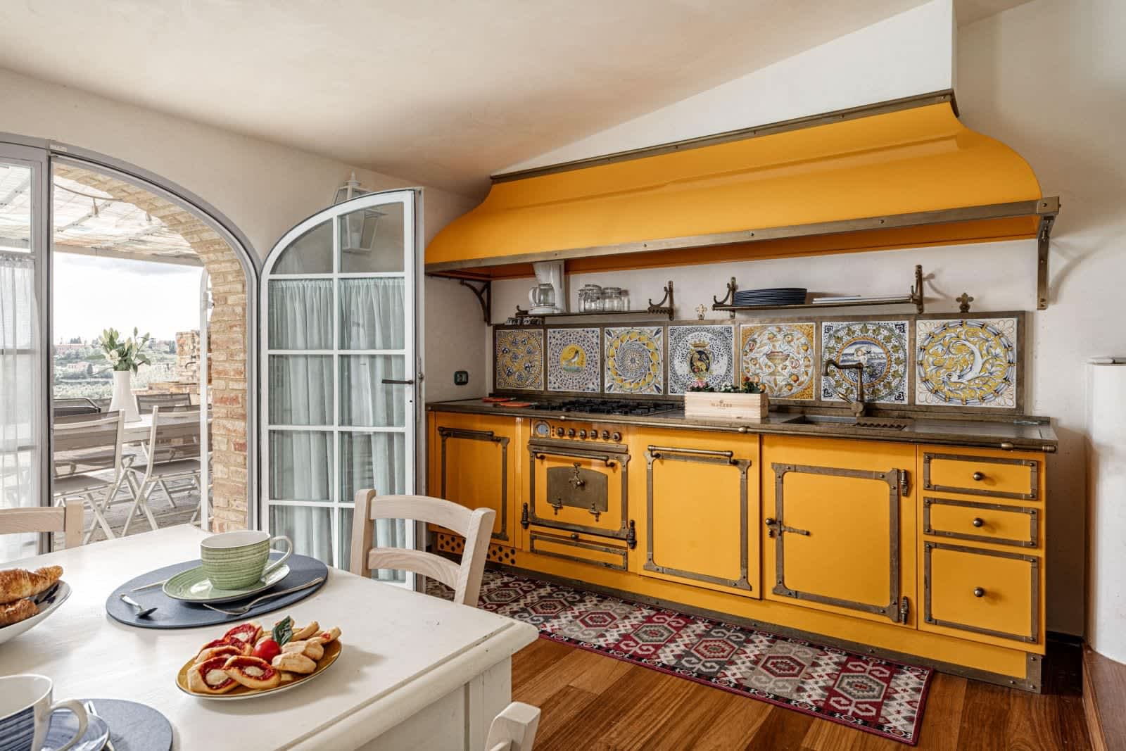 Villa Fornacella — the yellow Gullo kitchen