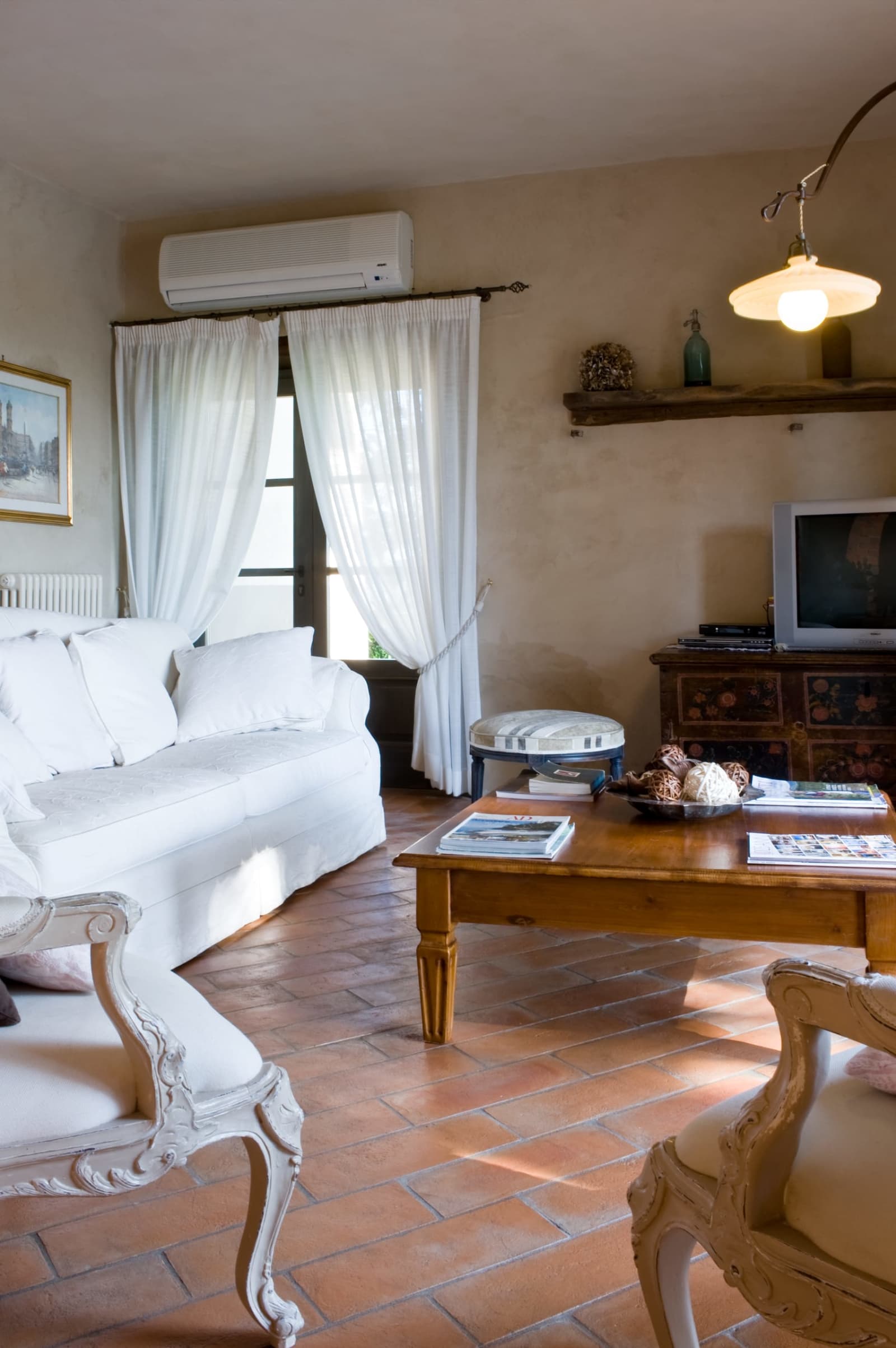Villa Il Colto — the sitting room sofas