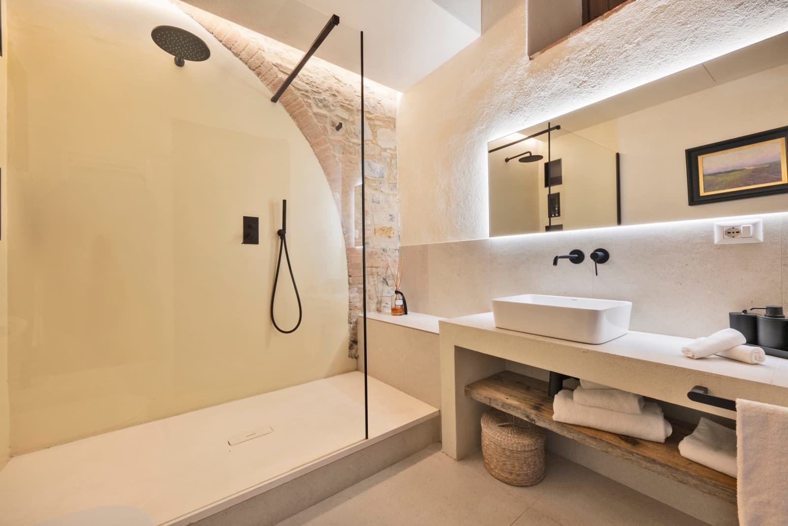 Villa Il Cellese — the Nicchie room's bathroom