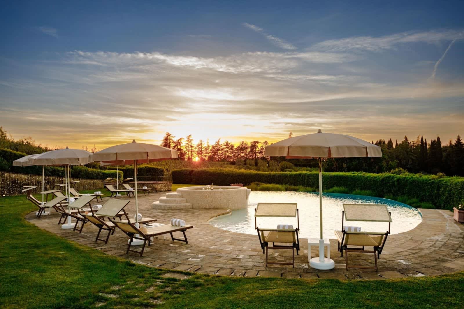 Solare del Chianti — the poolside at dusk