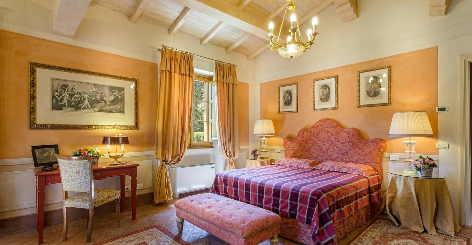 Borgo Bernardini in Lucca & Garfagnana, Tuscany, photograph 24 of 25