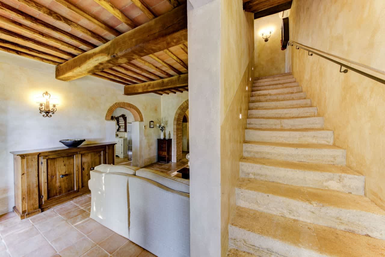 Villa Elle in Siena, Tuscany, photograph 44 of 65