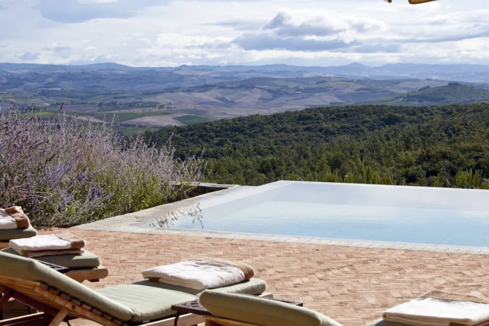 Villa Chiusa in Castiglion del Bosco, Tuscany, photograph 8 of 16