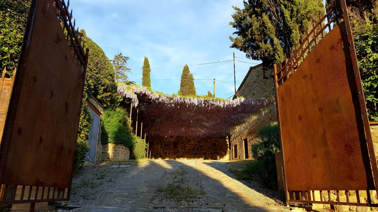 Villa Elle in Siena, Tuscany, photograph 53 of 65