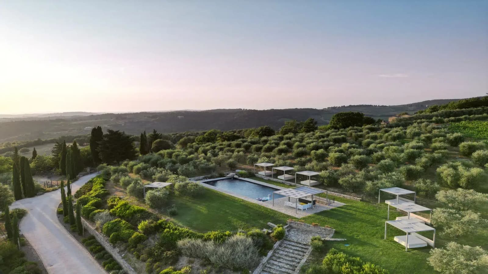 Villa Il Cellese — the villa and its vineyards from above
