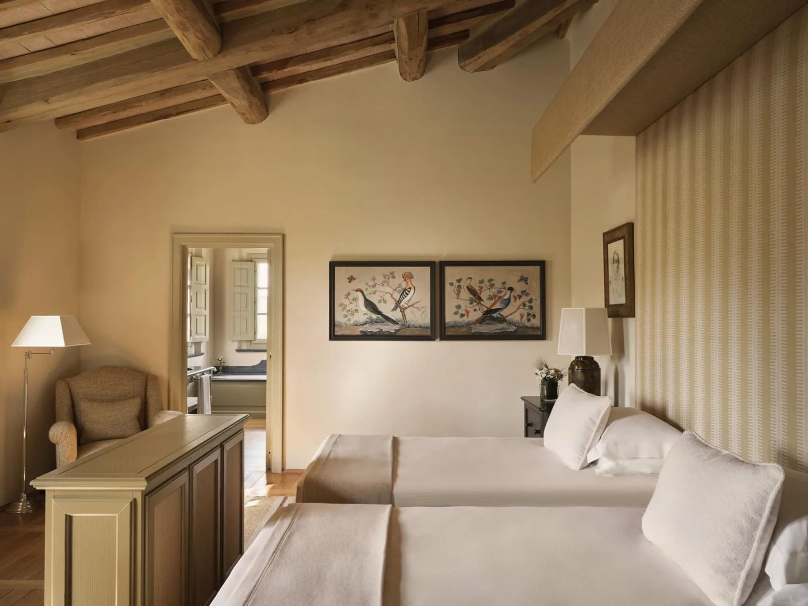 Villa Casa del Fiume in Castiglion del Bosco, Tuscany, photograph 5 of 22