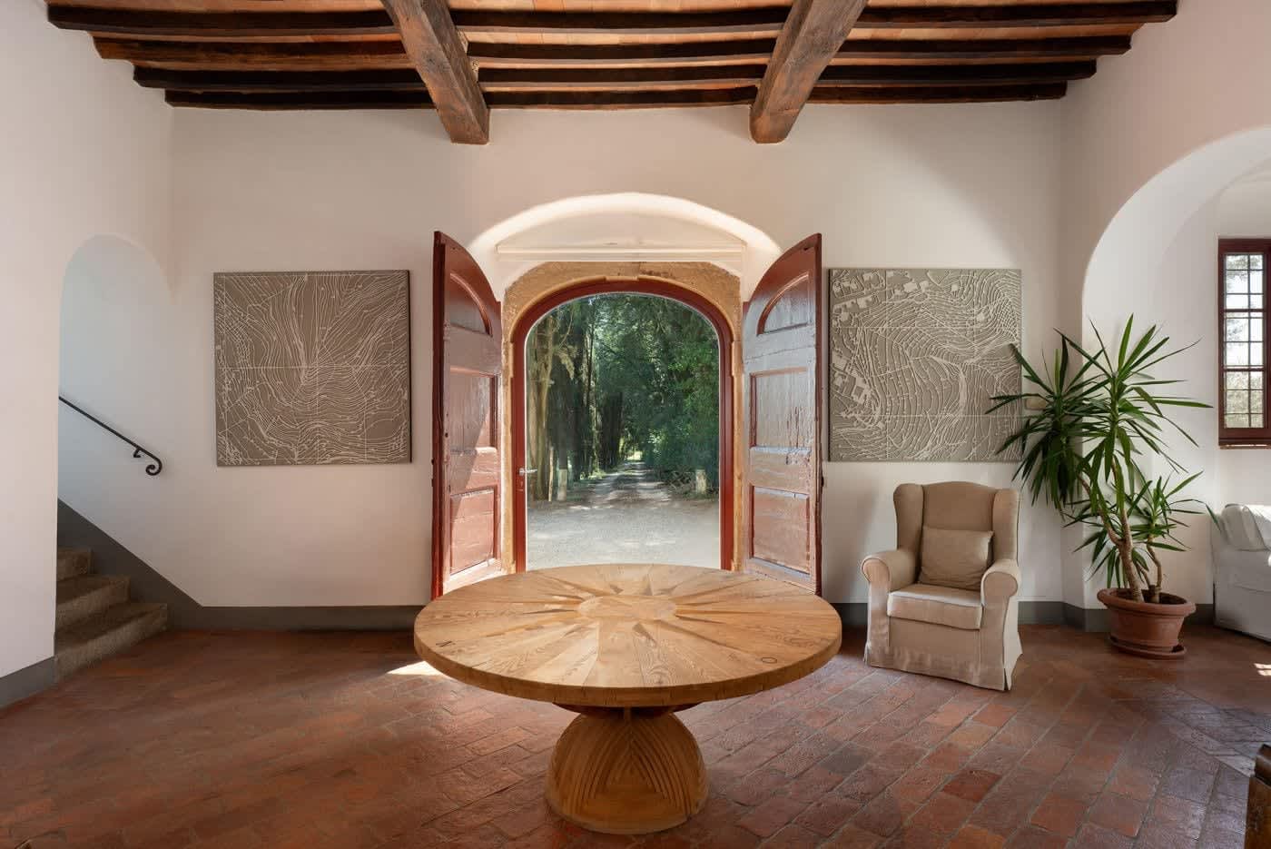 Villa Castellaro — the entrance hall, its doors open to the garden