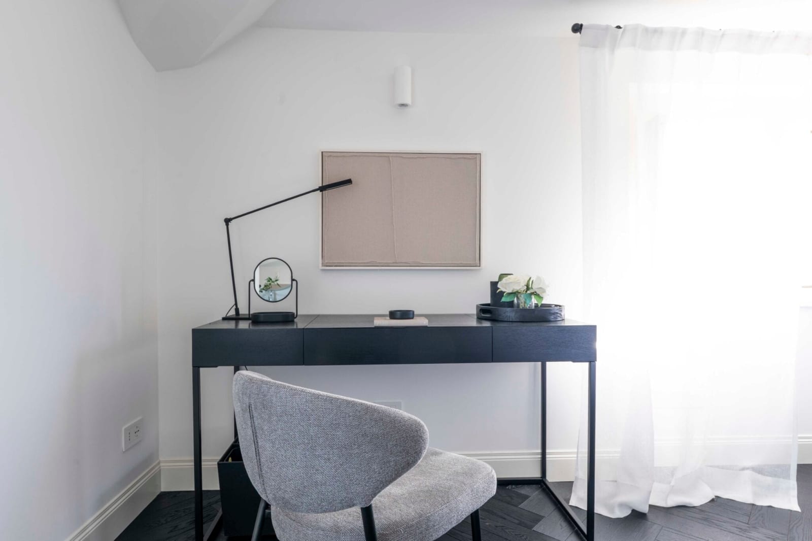 Tenuta Belvedere Estate: Tenuta Belvedere — a desk in a suite bedroom