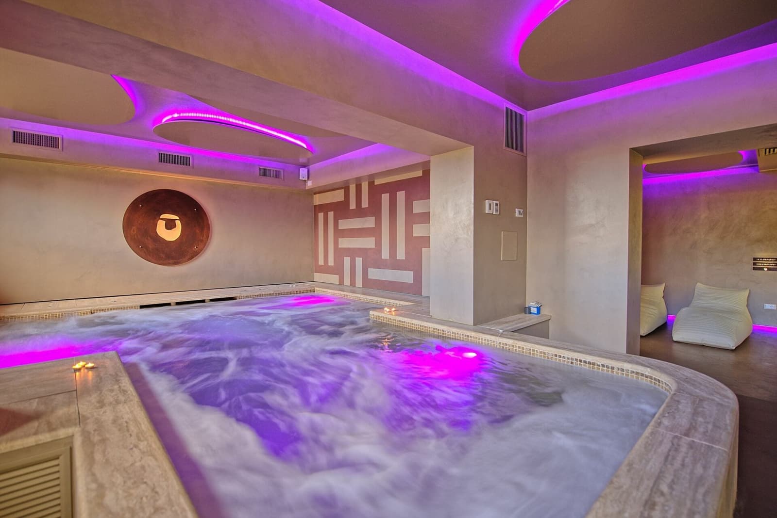 Tenuta La Barricaia — the heated indoor pool with massage jets
