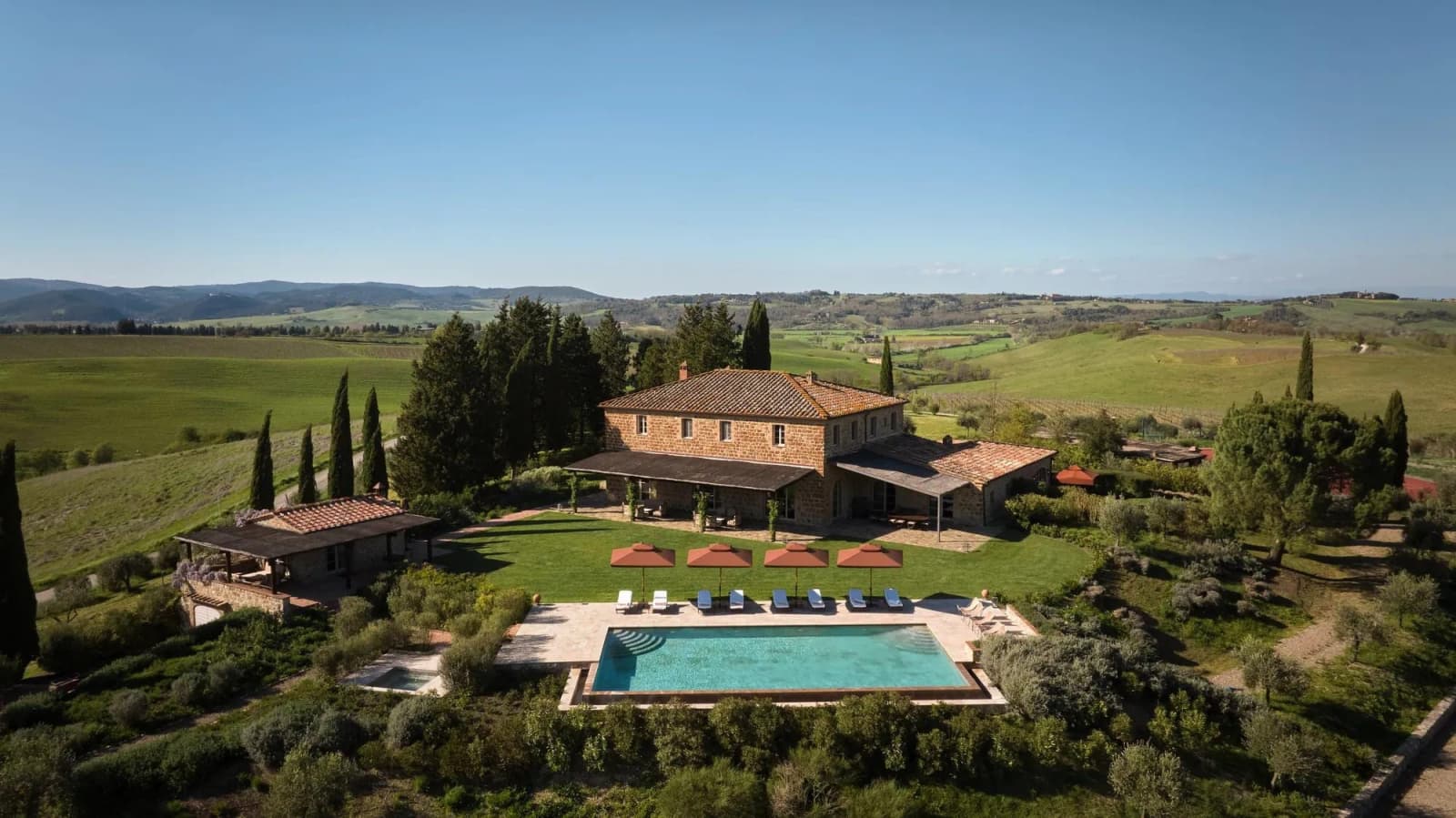 Castiglion del Bosco, photograph 3 of 34