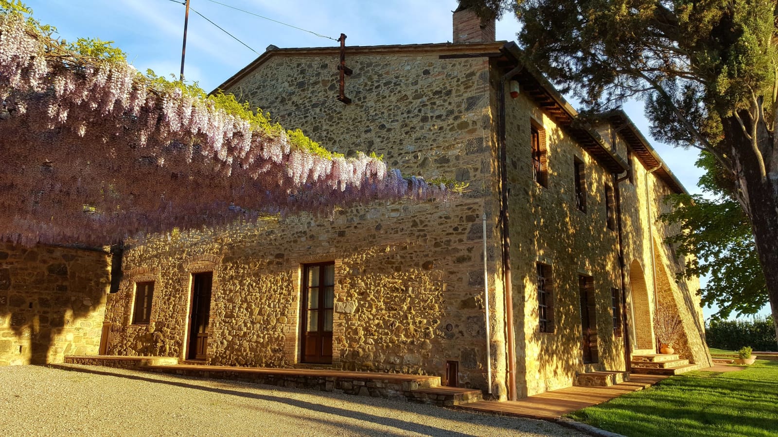 Villa Elle in Siena, Tuscany, photograph 54 of 65