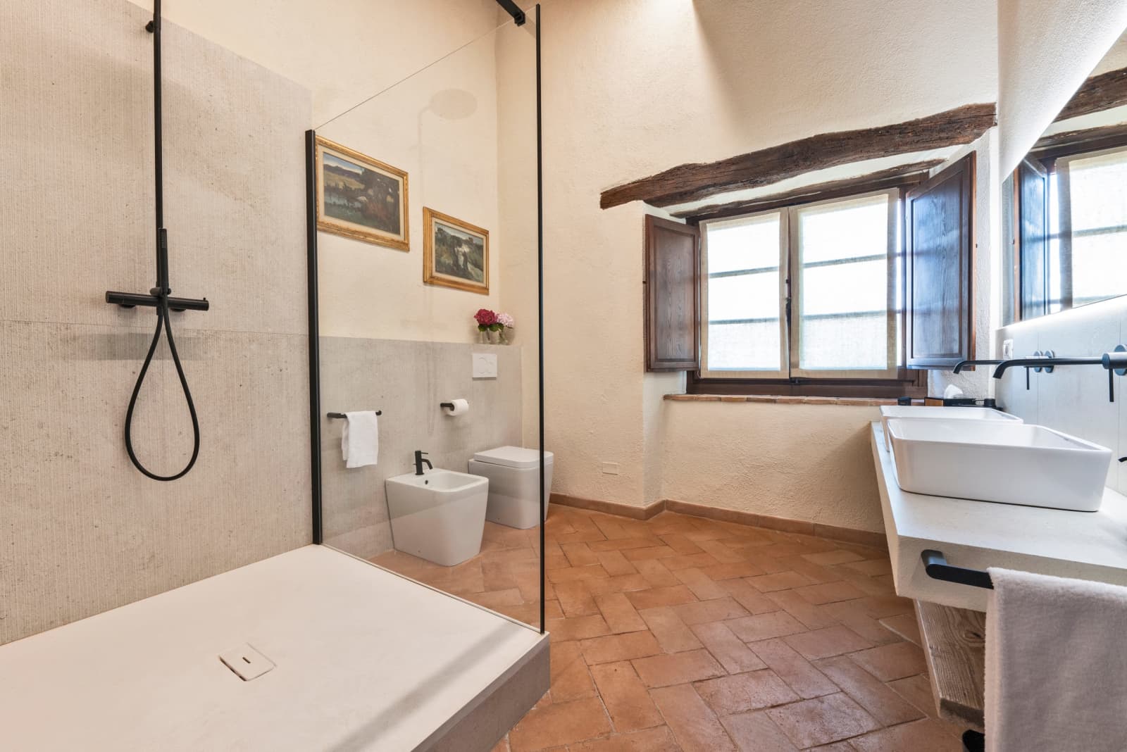 Villa Il Cellese — the Cispiano shower