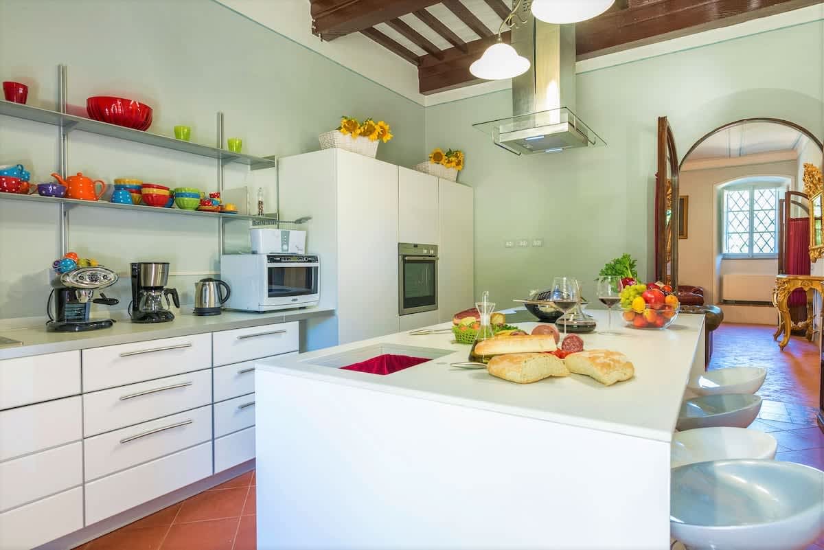 Villa della Cappella — the kitchen, alternate view