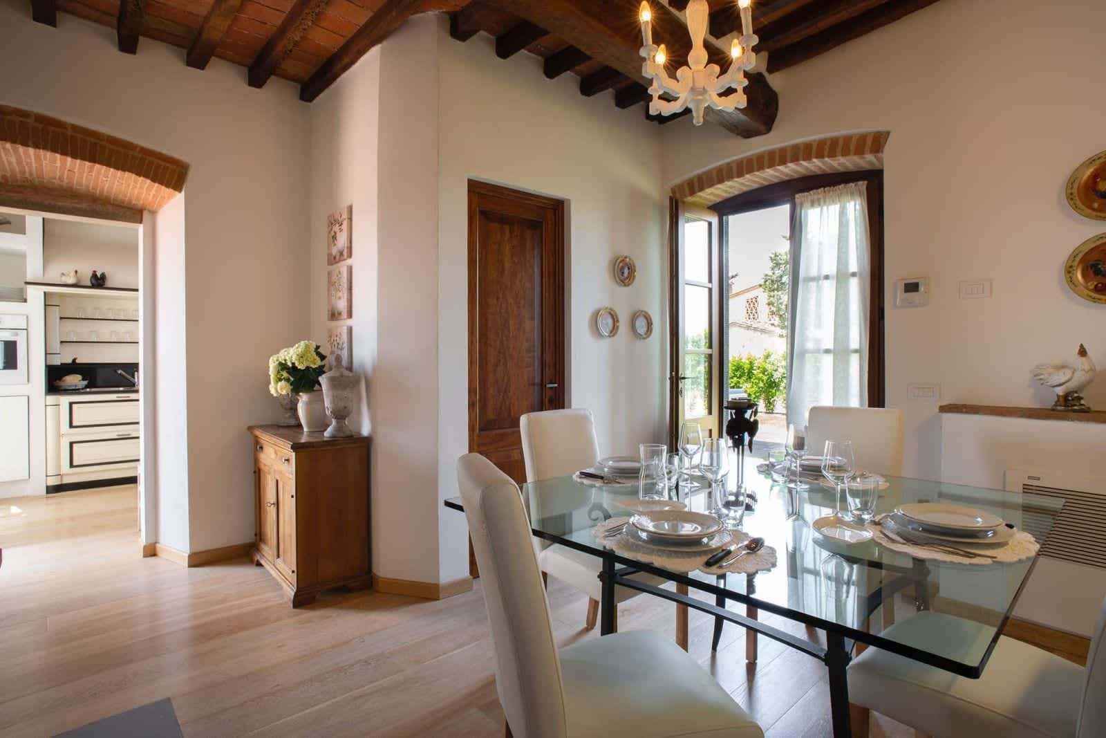 Podere Pianoro — a sitting room under the beams
