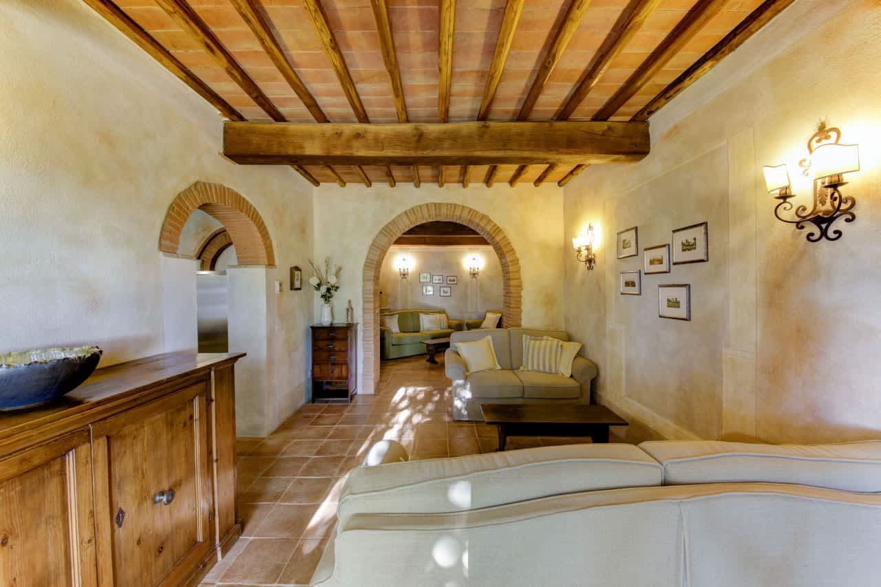 Villa Elle in Siena, Tuscany, photograph 38 of 65