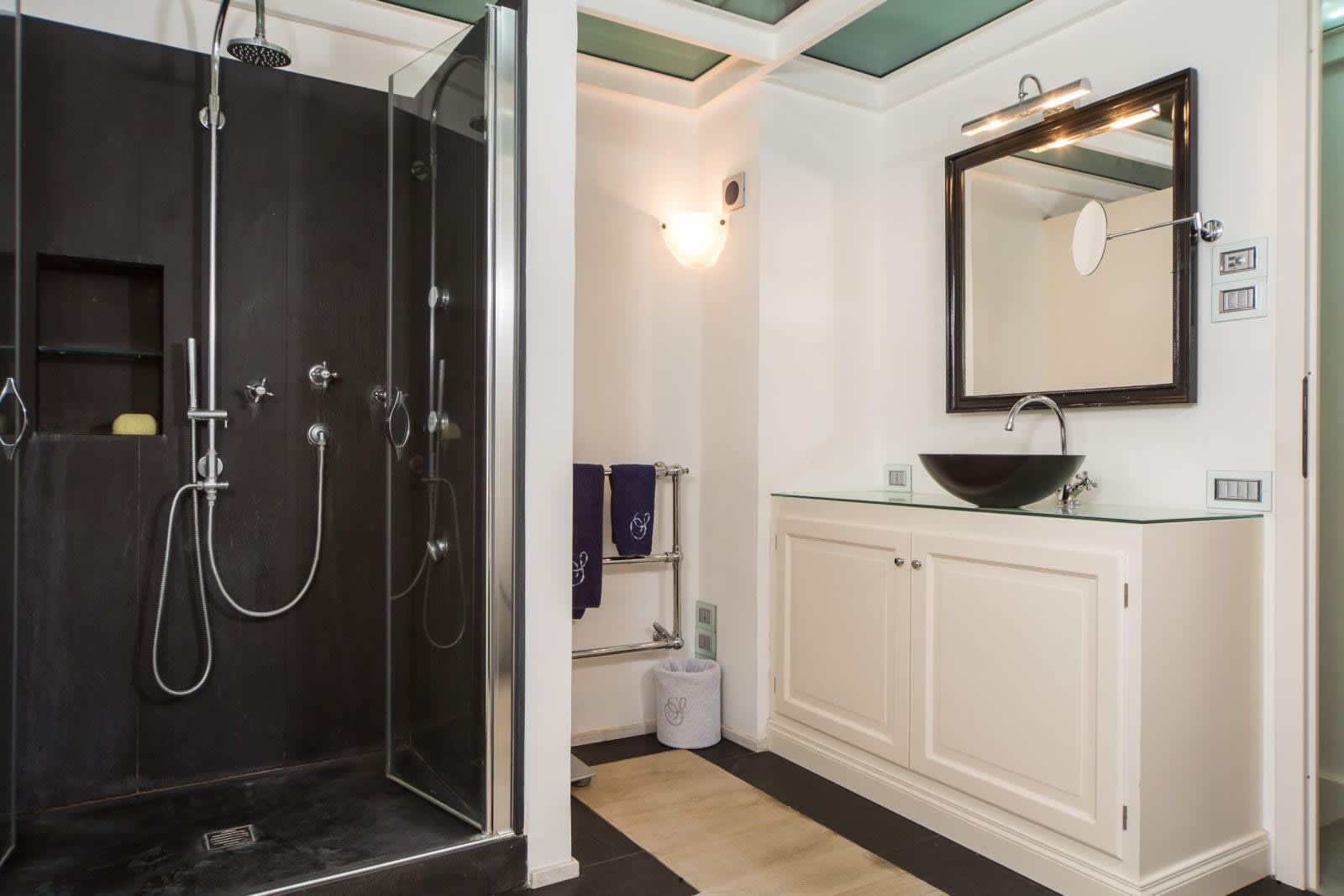 Villa Fornacella — a shower room