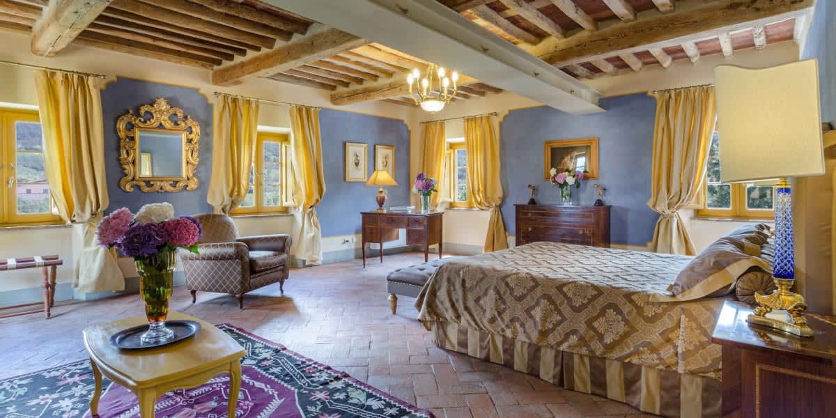 Villa del Fattore in Lucca & Garfagnana, Tuscany, photograph 1 of 23