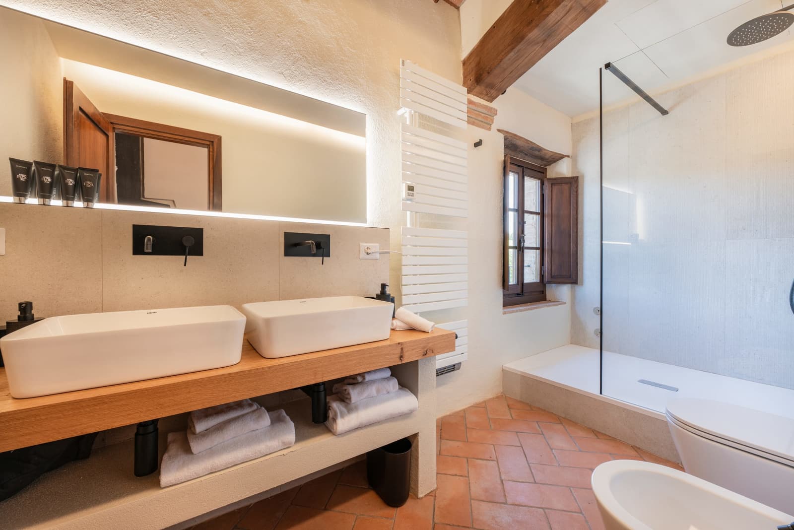 Villa Il Cellese — a Loft bathroom