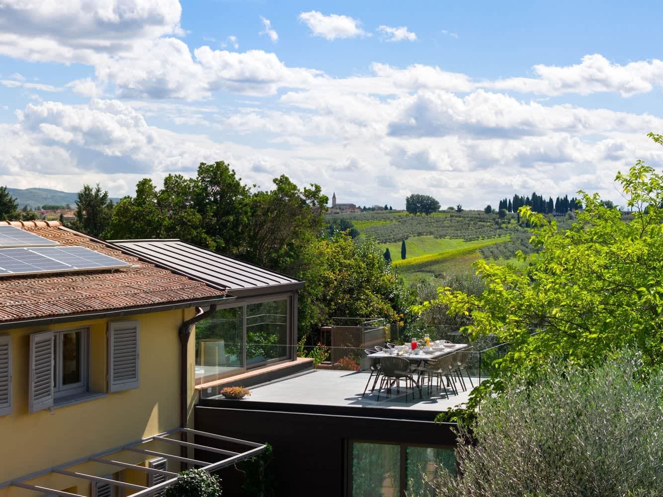 Casa Lilia — the house and the Chianti hills beyond