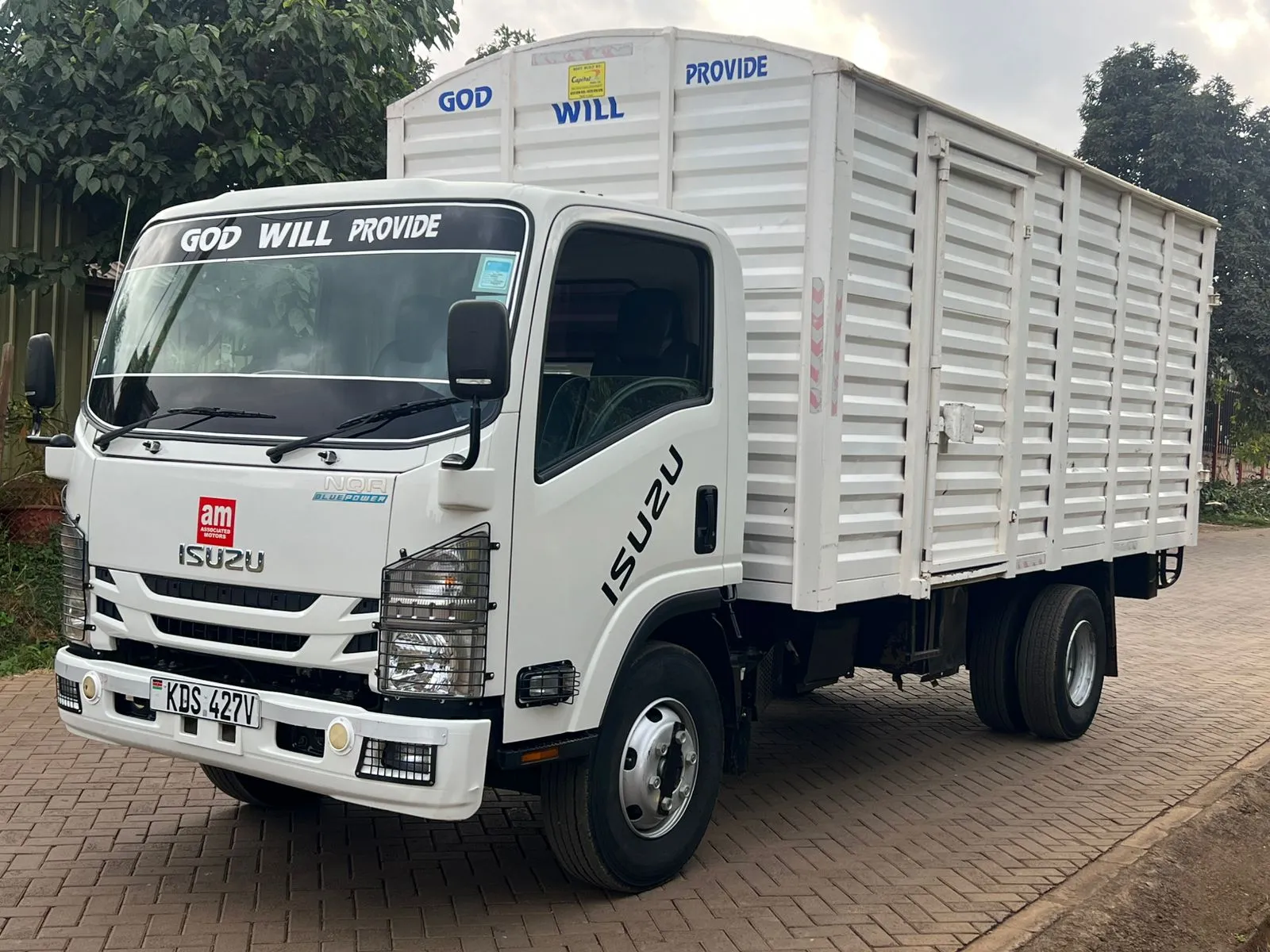 Commercial truck for sale at Winniestar Motors Kenya