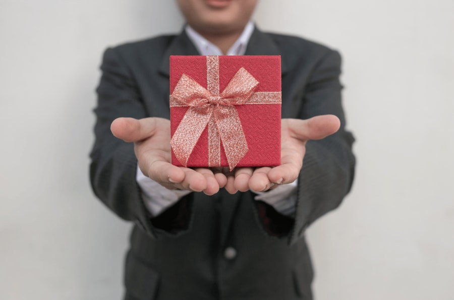 Receiving A Christmas Bonus From Your Employer