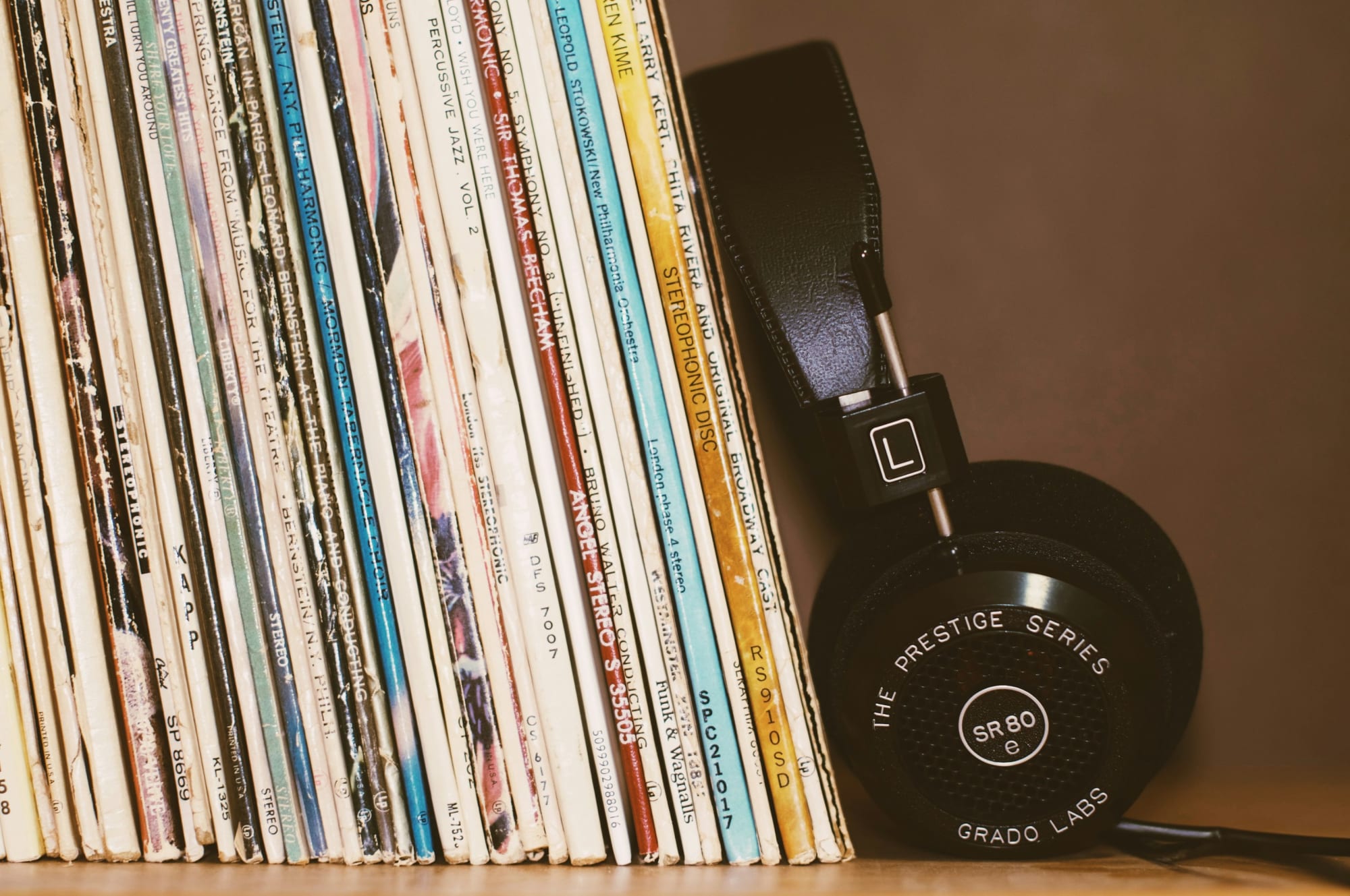Collecting vinyl through social media - Verzamelen in Nederland