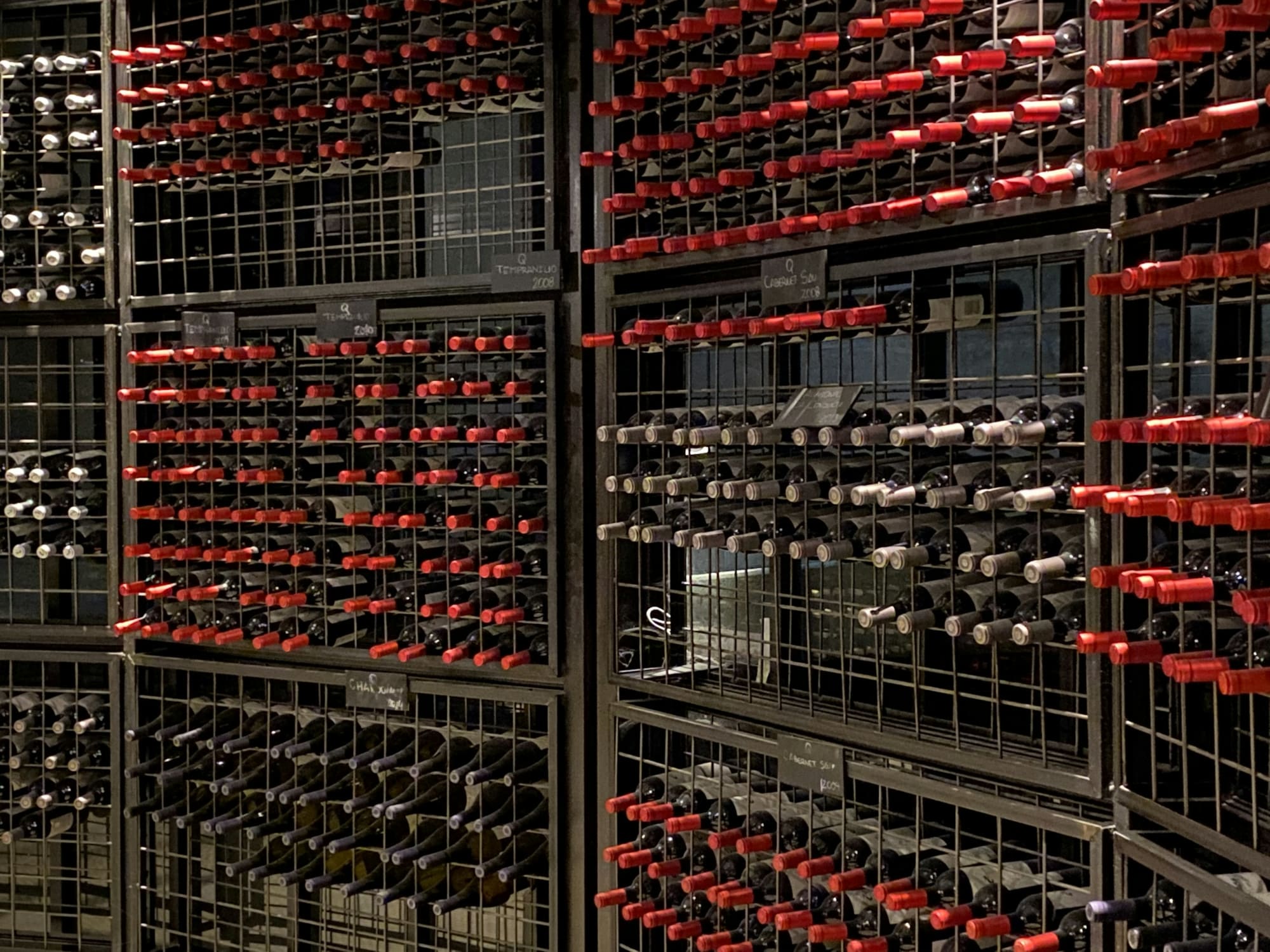 Wine collecting via social media - Verzamelen in Nederland
