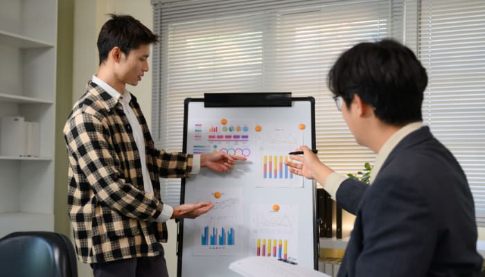 Pitch tips: how to convince without drowning yourself out - Vergelijkbare activiteit in Business