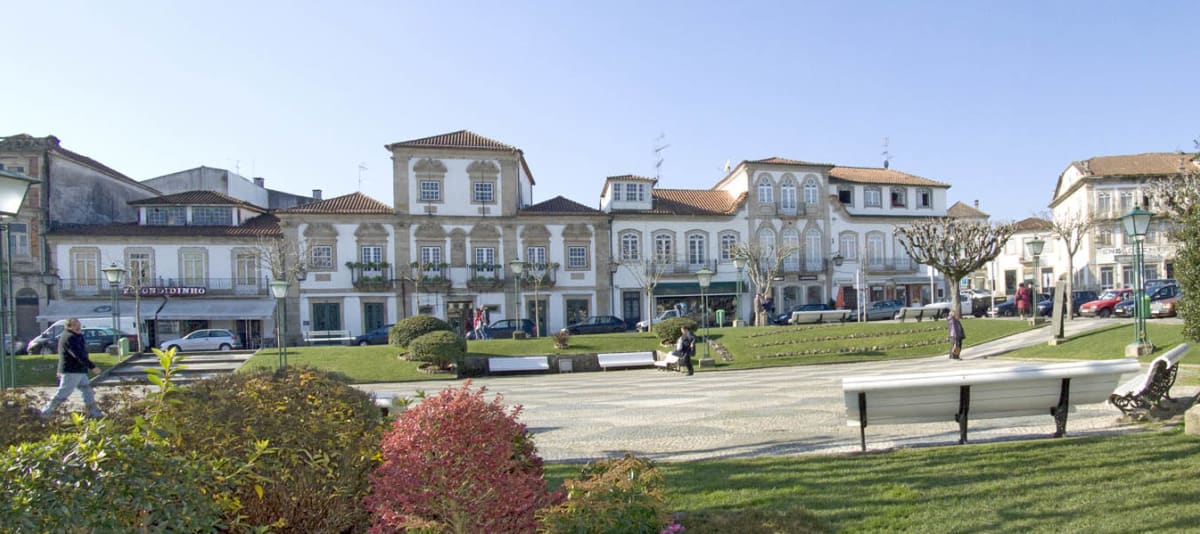 Private tour: Monção with local guide - Image 1